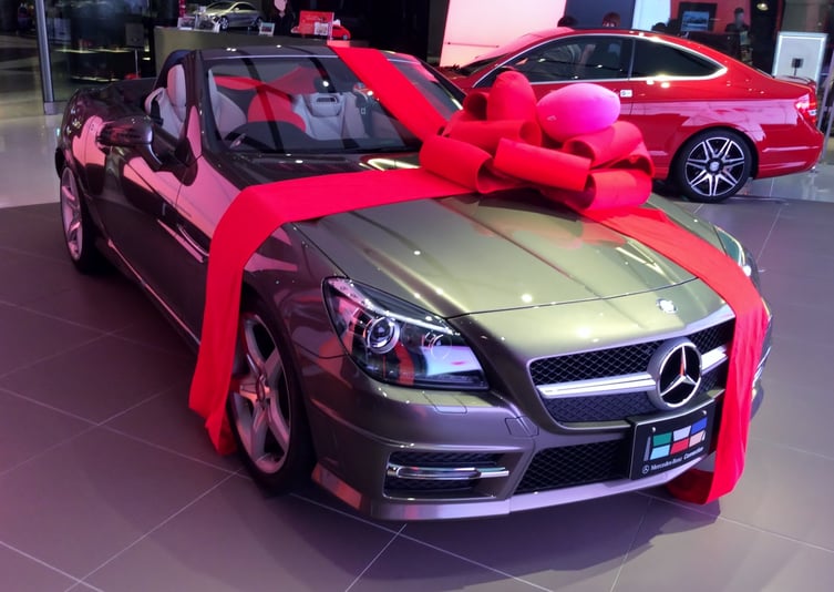 Mercedes Benz ribbon.jpg