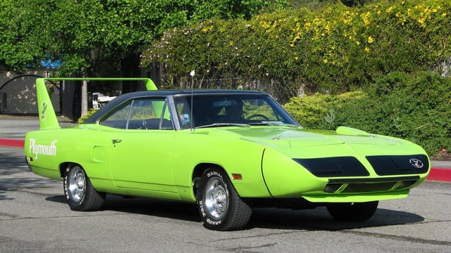 Plymouth Roadrunner Firebird.jpg